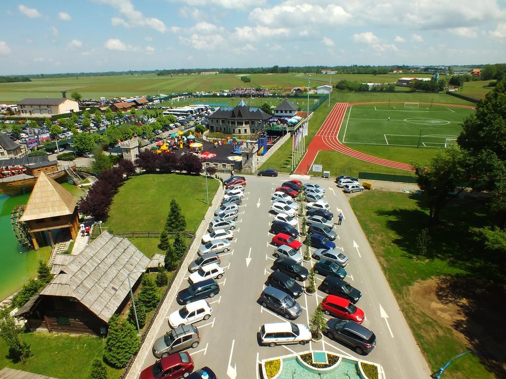 Ethno Village Stanisici Bijeljina Exteriér fotografie