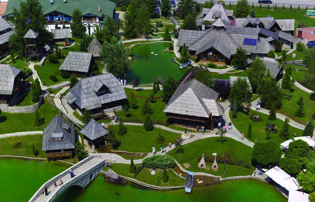 Ethno Village Stanisici Bijeljina Exteriér fotografie